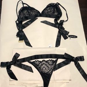 Adore me Top/bottom matching set L/M